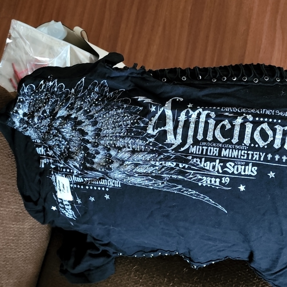 Affliction black side laced t shirt